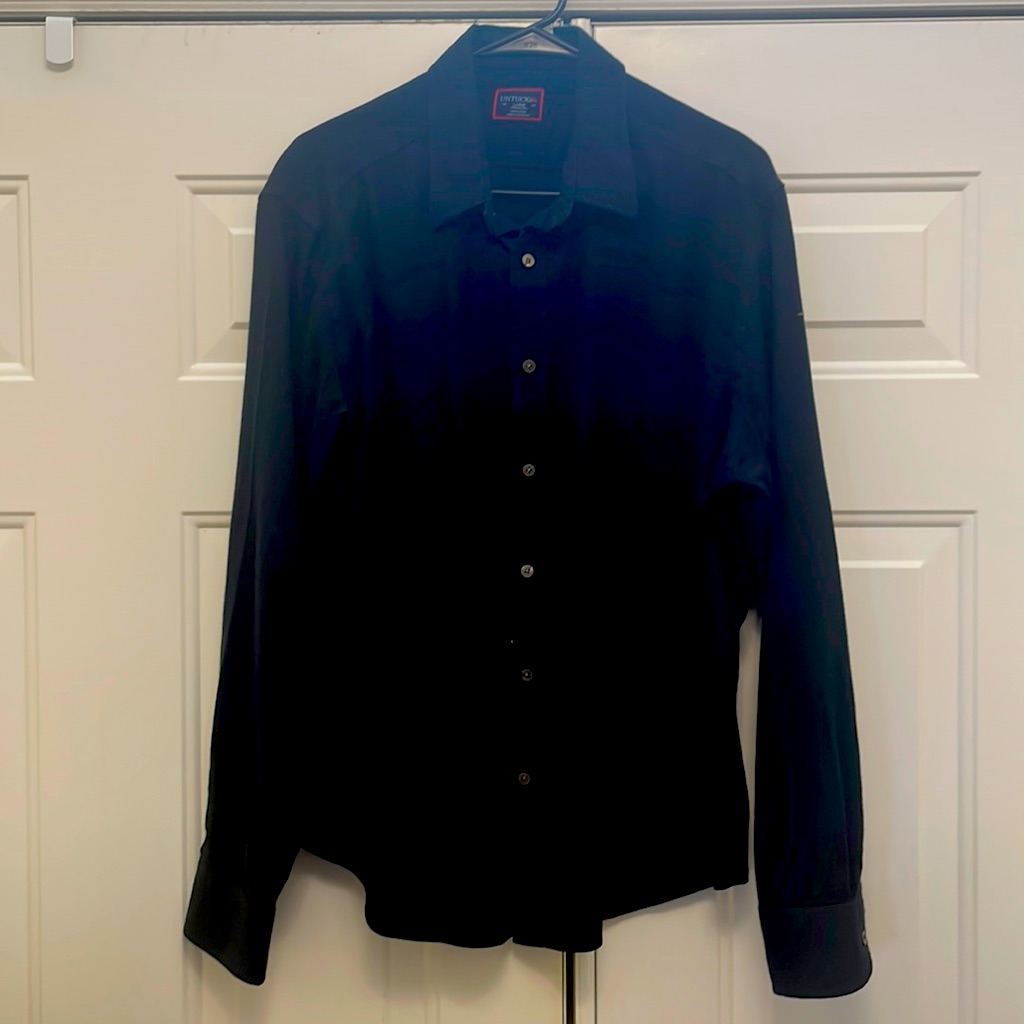 Black Untuckit